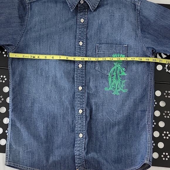Christian Audigier Kids Chambray Button-up Short Sleeve Graphic Shirt 12 - Picture 9 of 13